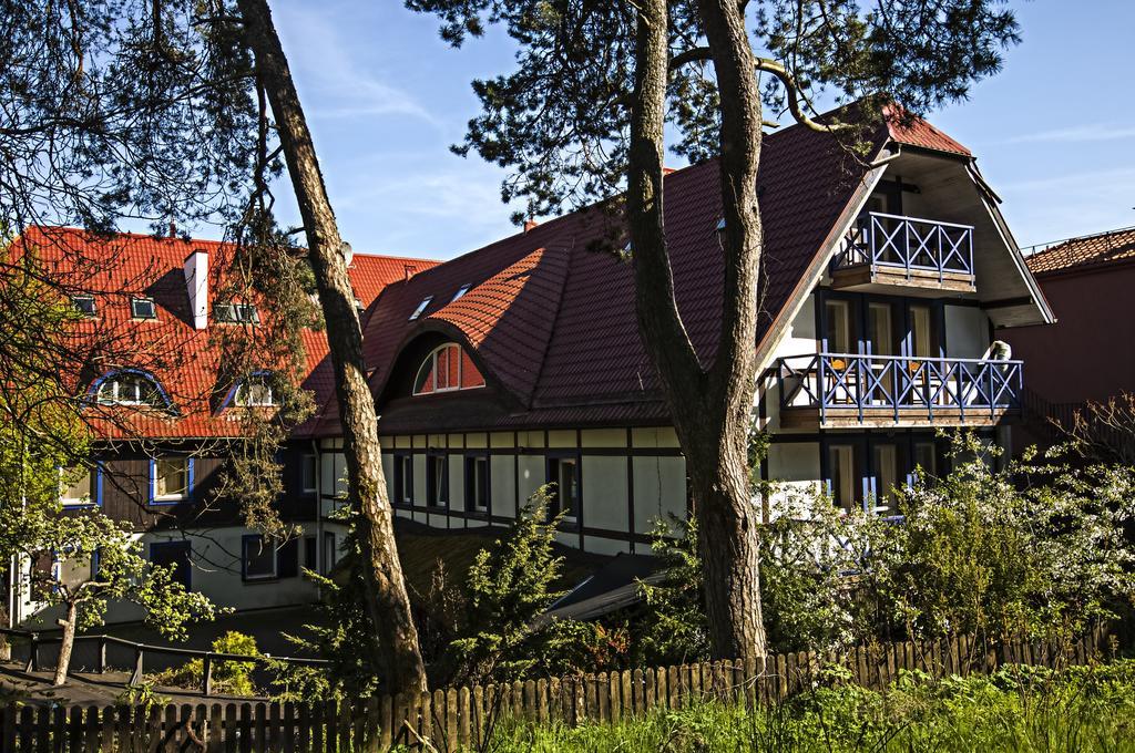 Hotel Jelita Nida Luaran gambar